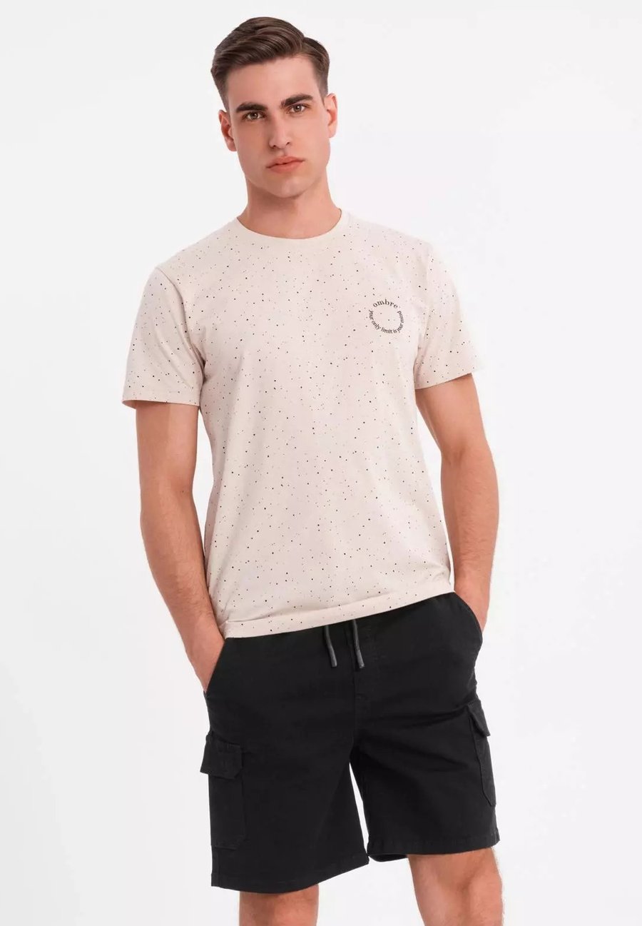 Футболка Ombre WITH ALL-OVER AND ROUND NECKLINE, Beige
Футболка Ombre WITH ALL-OVER AND ROUND NECKLINE, Beige
