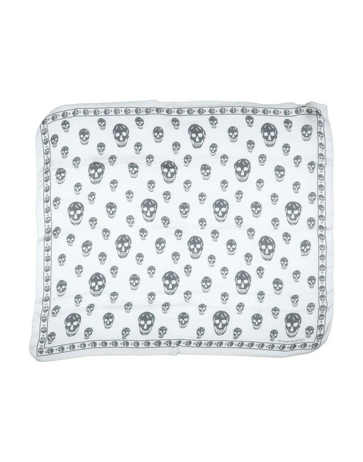 Шарф Alexander Mcqueen, слоновая кость
Шарф Alexander Mcqueen, слоновая кость