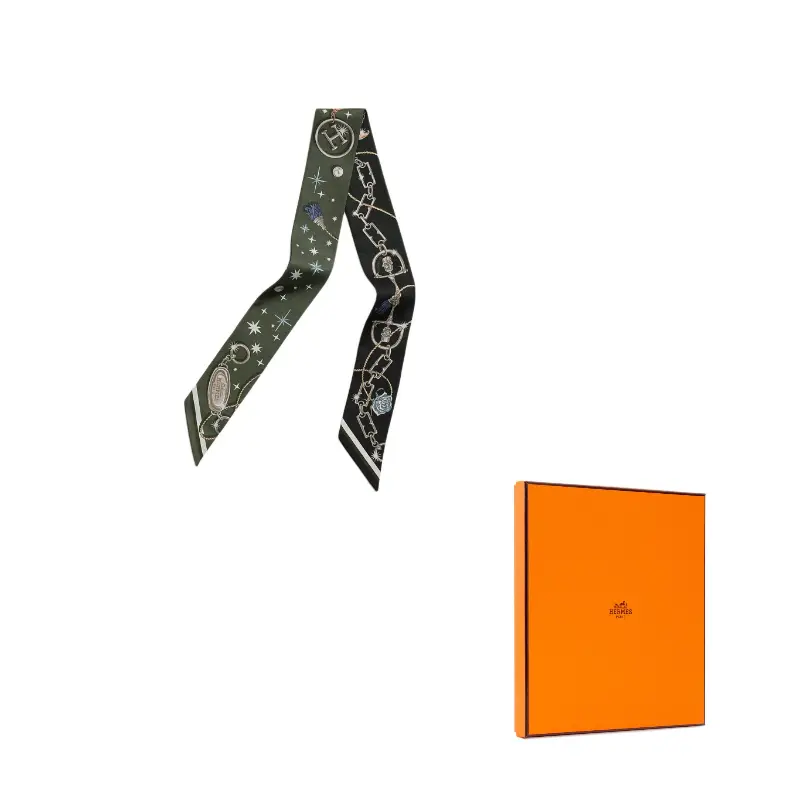 HERMES Шёлковый платок, Dark Green
HERMES Шёлковый платок, Dark Green