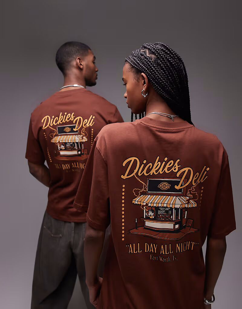 Футболка Dickies Deli с графическим принтом на спине цвета капучино-коричневого цвета — эксклюзивно для ASOS
Футболка Dickies Deli с графическим принтом на спине цвета капучино-коричневого цвета — эксклюзивно для ASOS