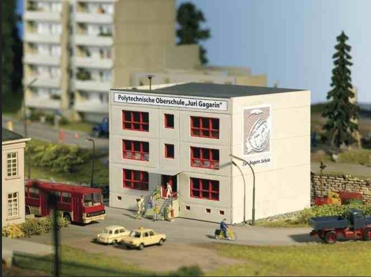 Школа им. Гагарина, Пико 61150 Piko
Школа им. Гагарина, Пико 61150 Piko