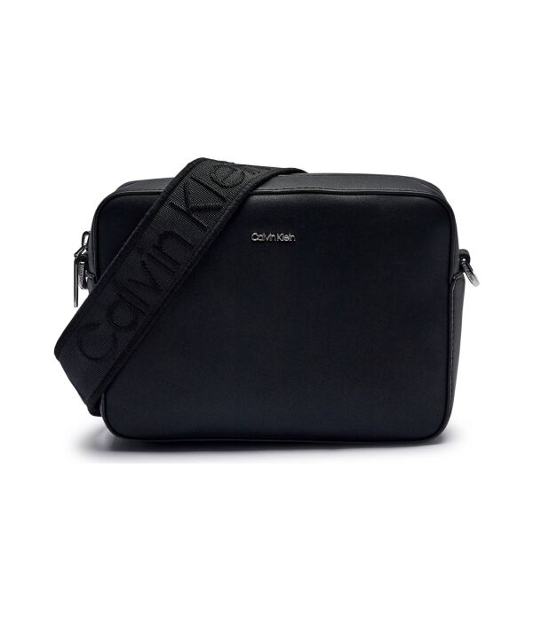 Сумка женская Calvin Klein кросс-боди, черный
Сумка женская Calvin Klein кросс-боди, черный