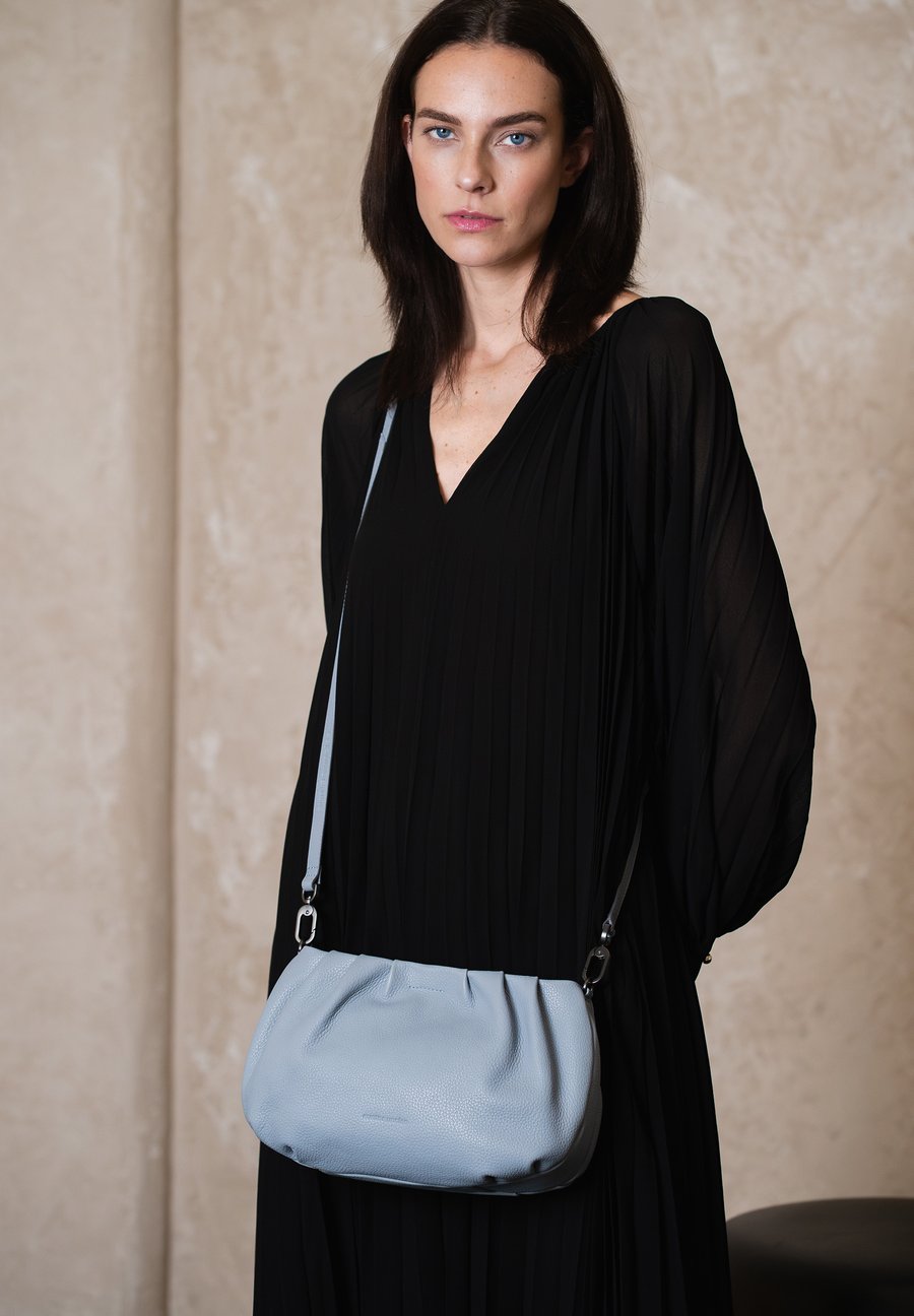 Сумка Aunts & Uncles Handbag, Skyway/Light Blue
Сумка Aunts & Uncles Handbag, Skyway/Light Blue