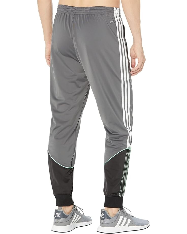 Брюки Adidas Superstar Tricot Track Pants, цвет Grey/Black/White
Брюки Adidas Superstar Tricot Track Pants, цвет Grey/Black/White