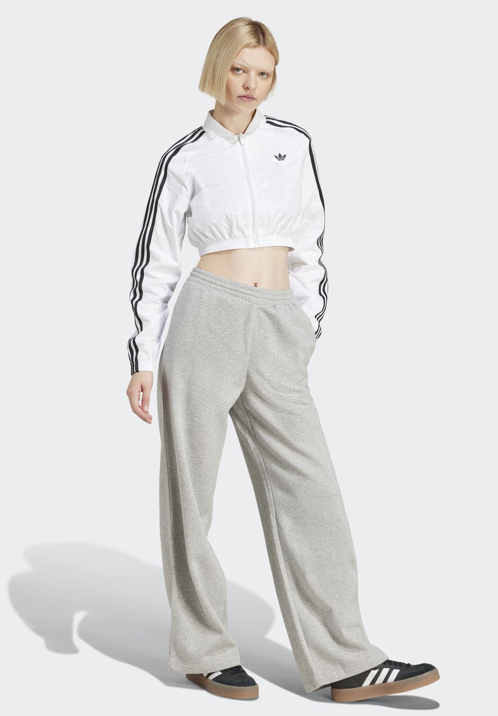 Спортивные брюки adidas Originals, светло-серый
Спортивные брюки adidas Originals, светло-серый