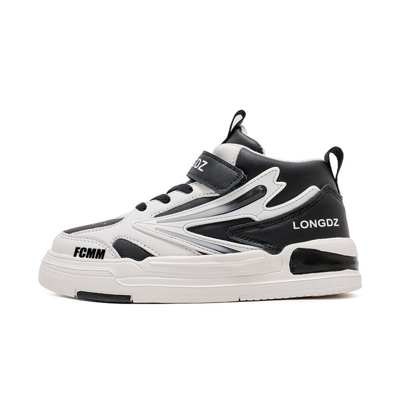 Детские скейтерские кроссовки Kids FCMM, черный/белый
Детские скейтерские кроссовки Kids FCMM, черный/белый