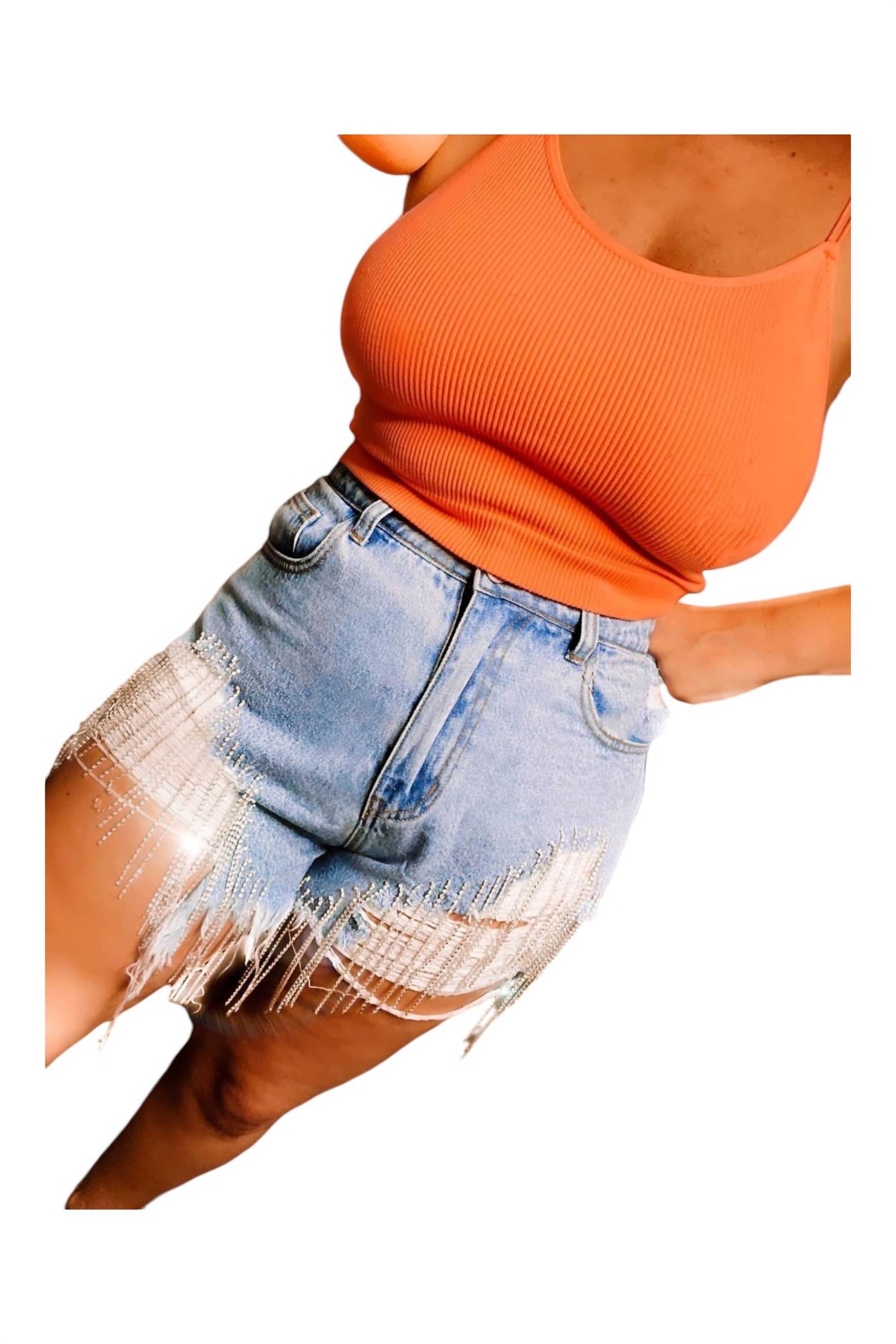 Джинсовые шорты с ромбами синего цвета with love
Джинсовые шорты с ромбами синего цвета with love