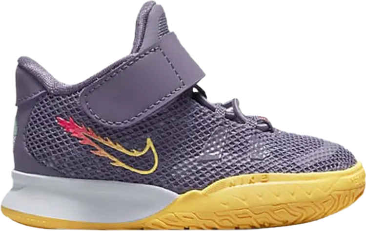 Кроссовки Nike Kyrie 7 TD 'Daybreak', фиолетовый
Кроссовки Nike Kyrie 7 TD 'Daybreak', фиолетовый