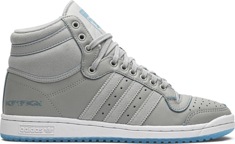 Кроссовки Adidas Star Wars x Top Ten Hi 'Obi-Wan Kenobi', серый
Кроссовки Adidas Star Wars x Top Ten Hi 'Obi-Wan Kenobi', серый