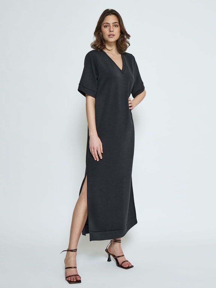 Длинное платье Peppercorn, черный
Длинное платье Peppercorn, черный