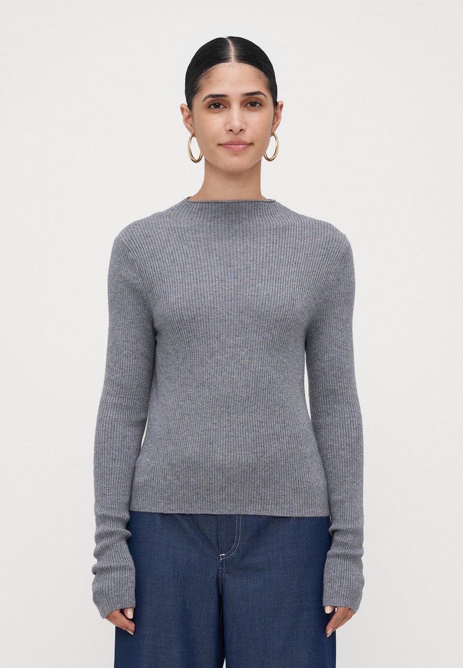 Джемпер Vero Moda Petite VMNANCY FUNNELNECK , Medium Grey Melange/Mottled Grey
Джемпер Vero Moda Petite VMNANCY FUNNELNECK , Medium Grey Melange/Mottled Grey