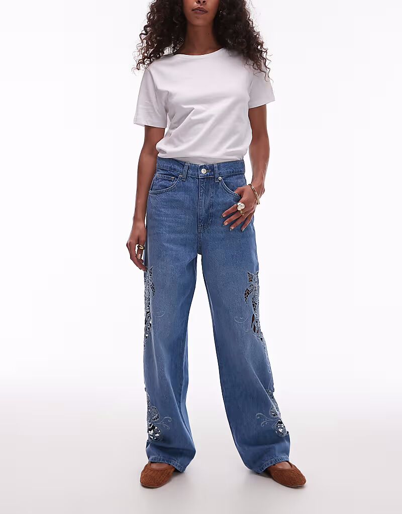 Джинсы Topshop Column средней посадки с ажурной отделкой в сине-голубом цвете
Джинсы Topshop Column средней посадки с ажурной отделкой в сине-голубом цвете