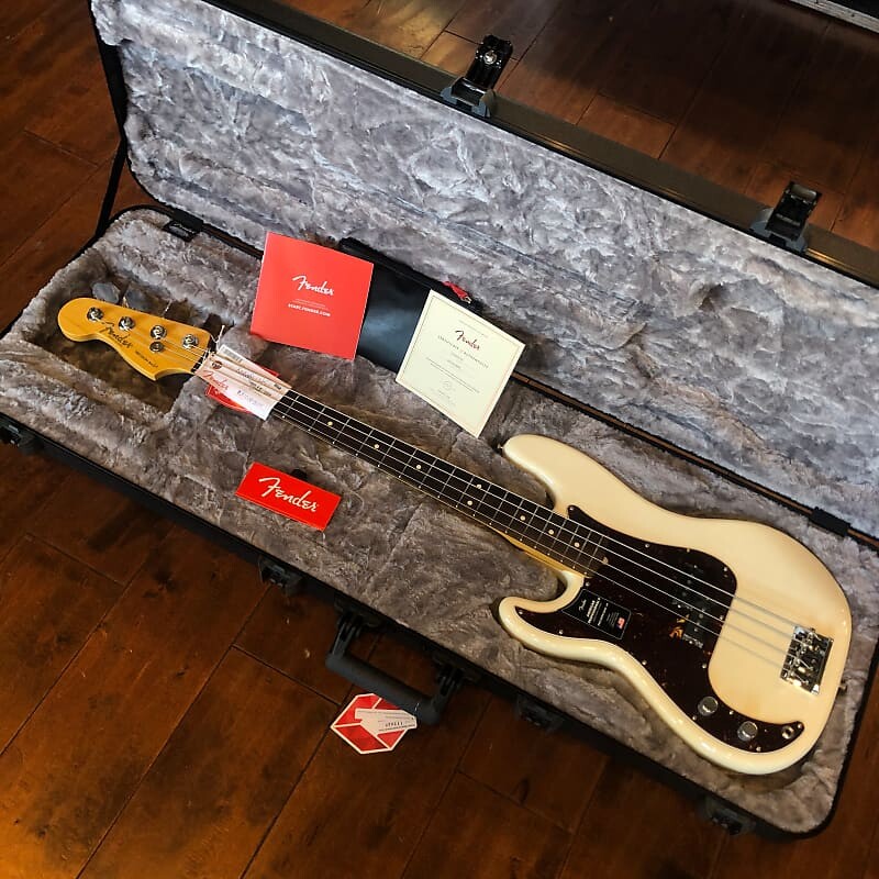 Бас-гитара Fender American Professional II Precision Bass для левшей RW Olympic White 8 фунтов, 10 унций US210029200 American Professional II Precision Bass Left-Handed RW
Бас-гитара Fender American Professional II Precision Bass для левшей RW Olympic White 8 фунтов, 10 унций US210029200 American Professional II Precision Bass Left-Handed RW