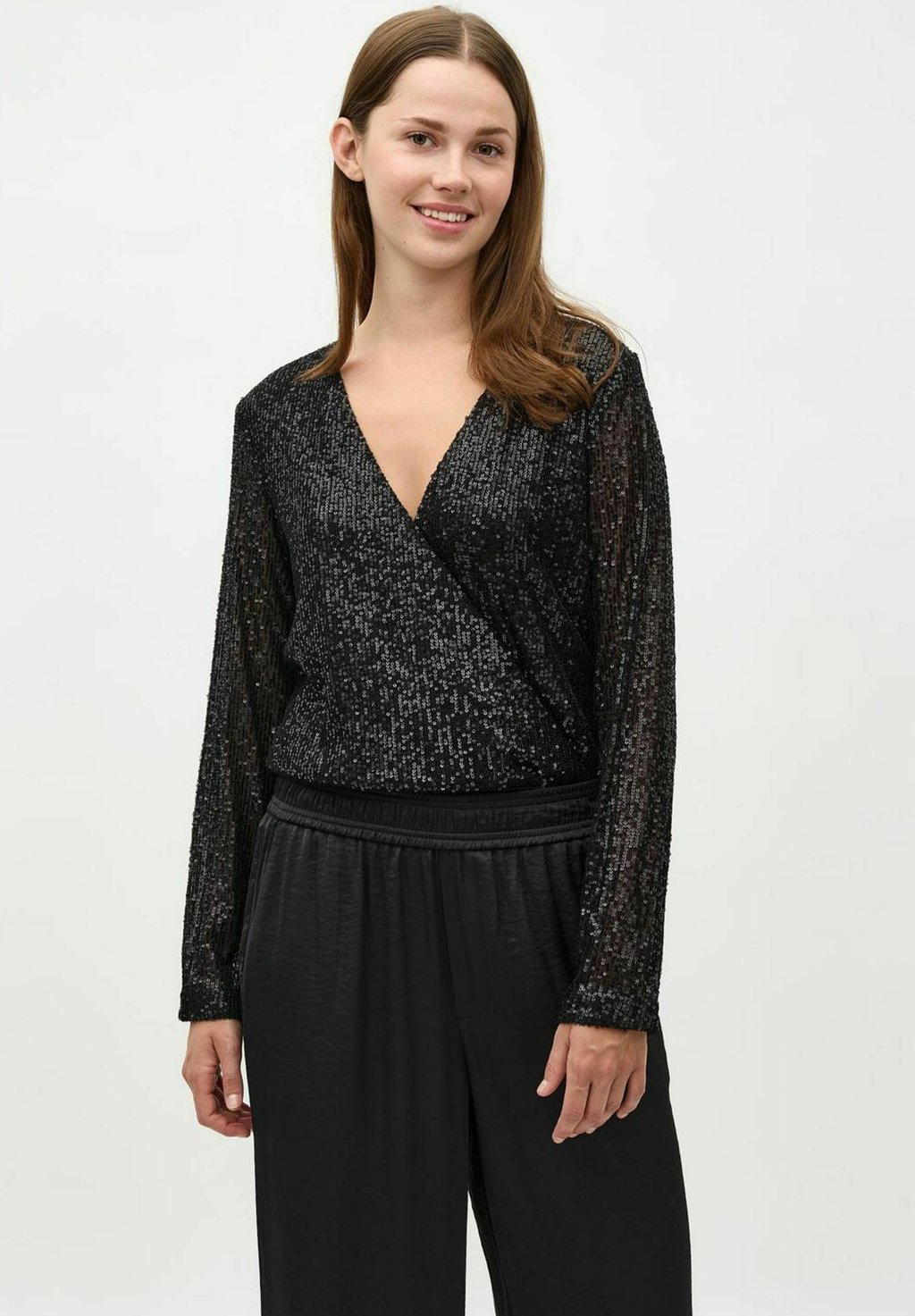 Блуза LILU mbyM, черный
Блуза LILU mbyM, черный