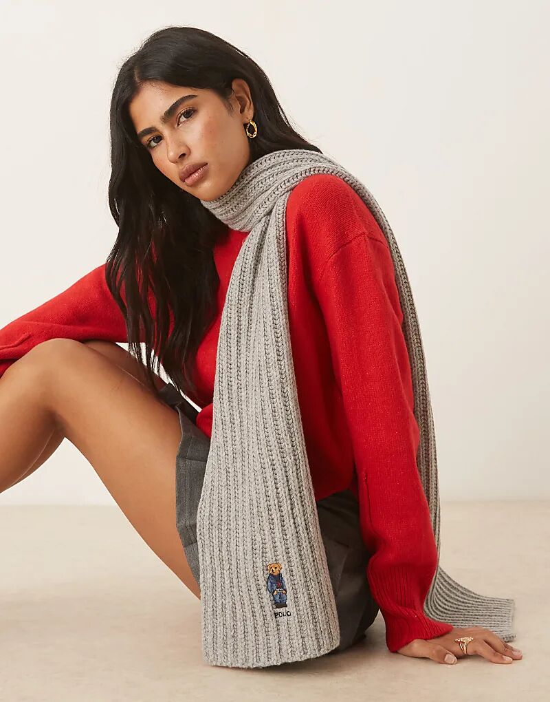 Шарф Polo Ralph Lauren из высококачественной шерсти с логотипом медведя серого цвета
Шарф Polo Ralph Lauren из высококачественной шерсти с логотипом медведя серого цвета