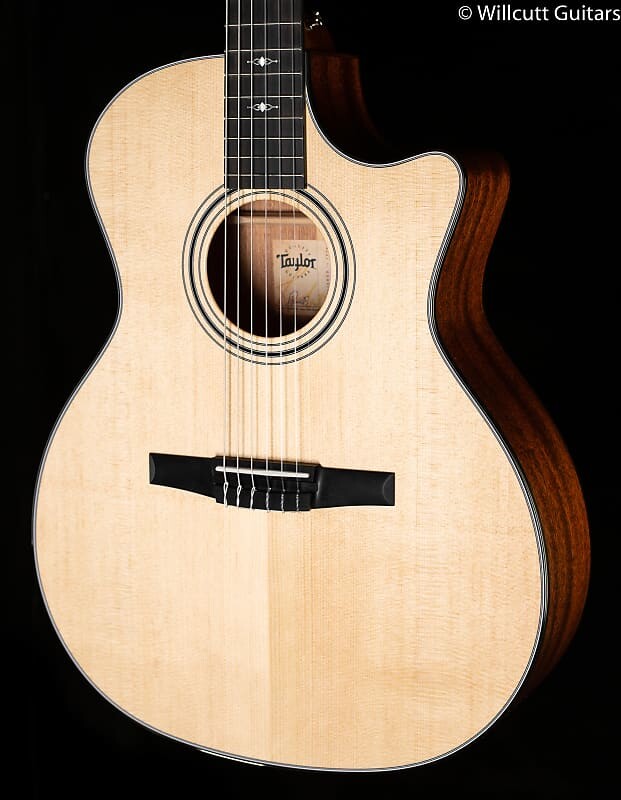 Taylor 314ce-N Nylon Grand Auditorium (118)
Taylor 314ce-N Nylon Grand Auditorium (118)