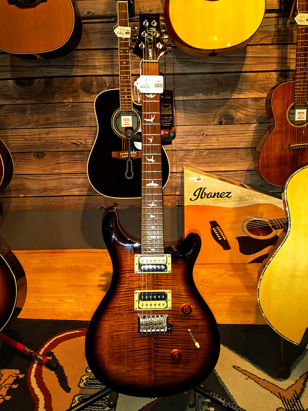 Электрогитара PRS SE Custom 24
Электрогитара PRS SE Custom 24