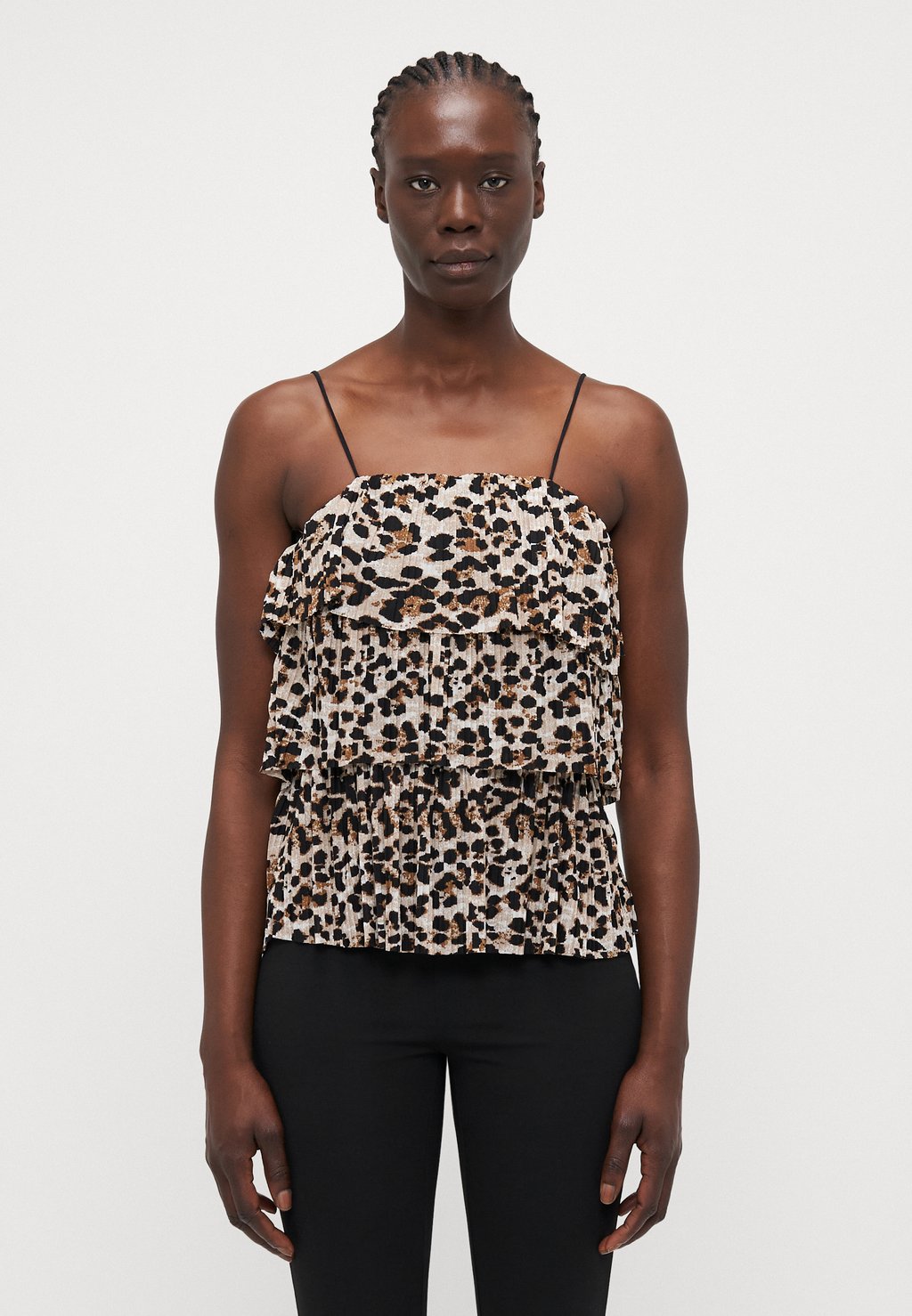 Топ ONLSHEA ONLY Tall, песочный
Топ ONLSHEA ONLY Tall, песочный