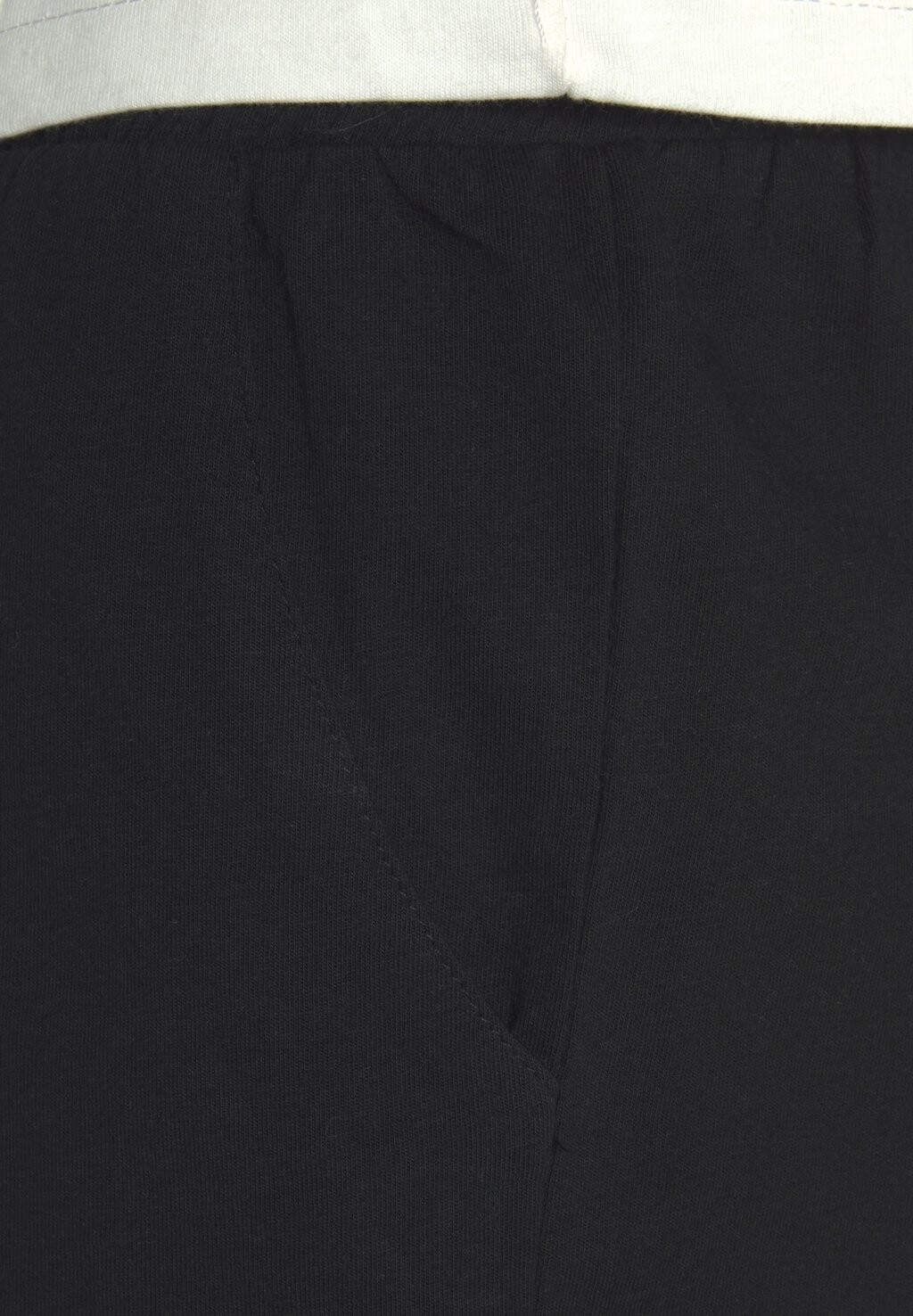 Пижамный комплект SET KangaROOS, черный
Пижамный комплект SET KangaROOS, черный