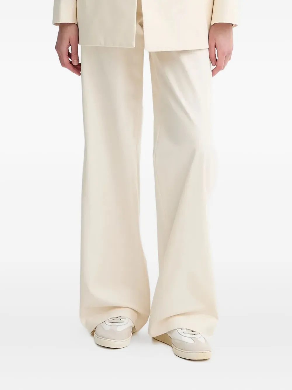 Прямые брюки с карманами A.P.C., нейтральный
Прямые брюки с карманами A.P.C., нейтральный