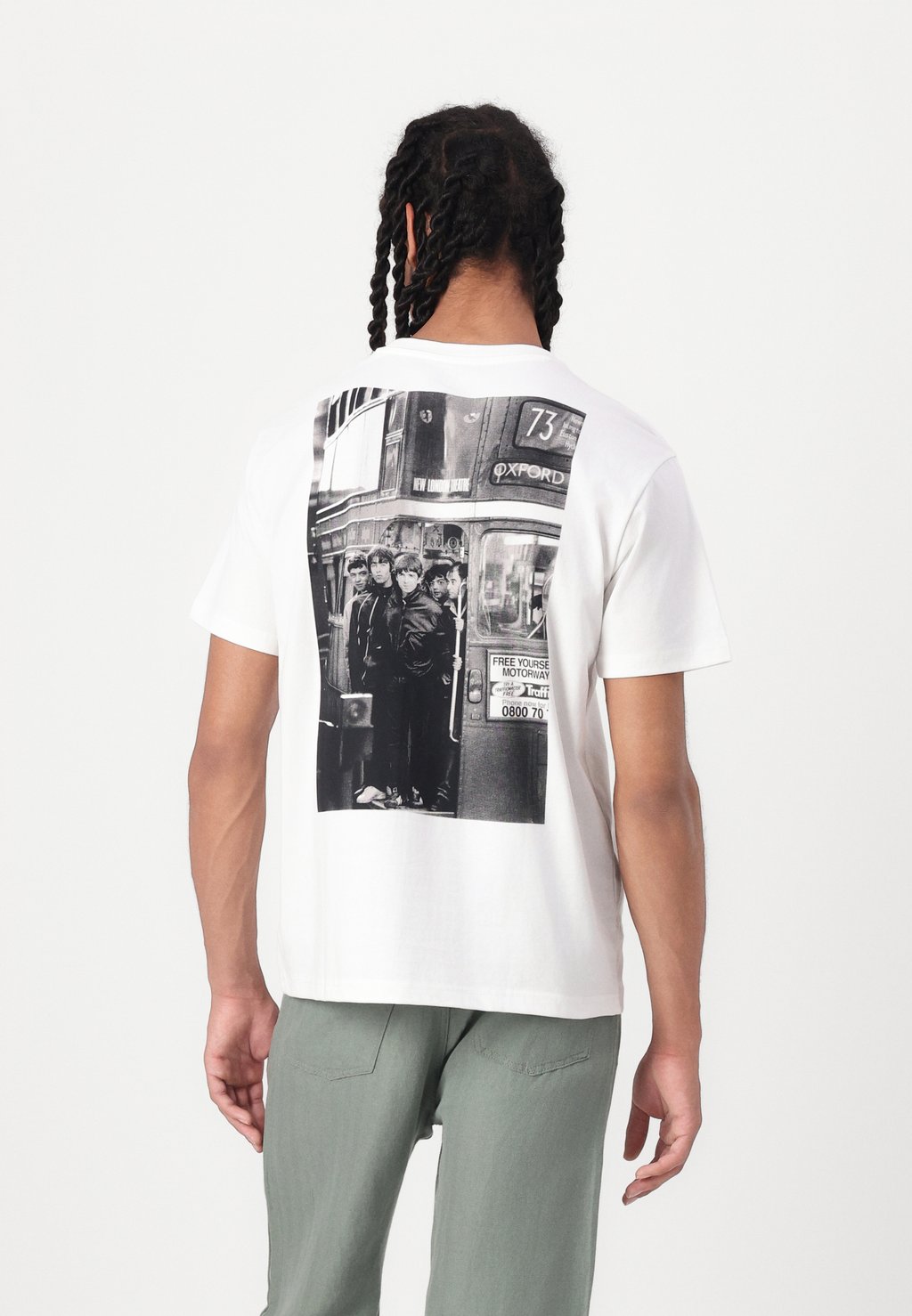 Футболка с принтом GAP, кремовый
Футболка с принтом GAP, кремовый