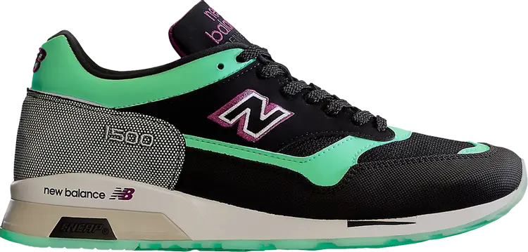 Кроссовки New Balance 1500 Made in England 'Glow In The Dark', черный
Кроссовки New Balance 1500 Made in England 'Glow In The Dark', черный