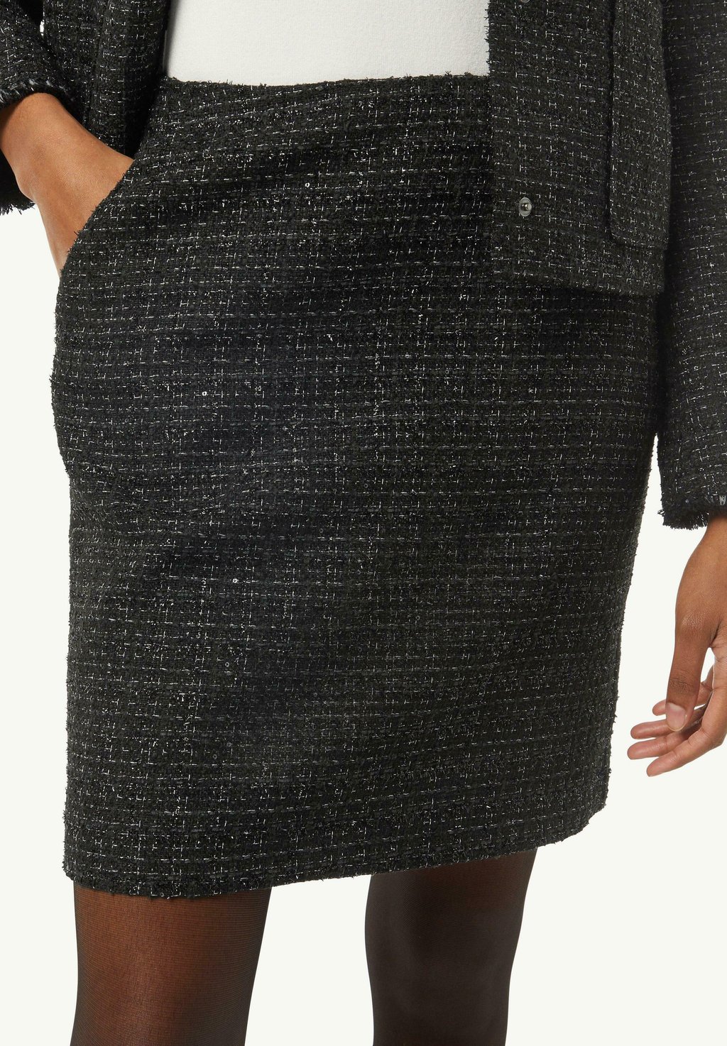 Мини-юбка BOUCLÉ MIT REISSVERSCHLUSS comma, черный
Мини-юбка BOUCLÉ MIT REISSVERSCHLUSS comma, черный