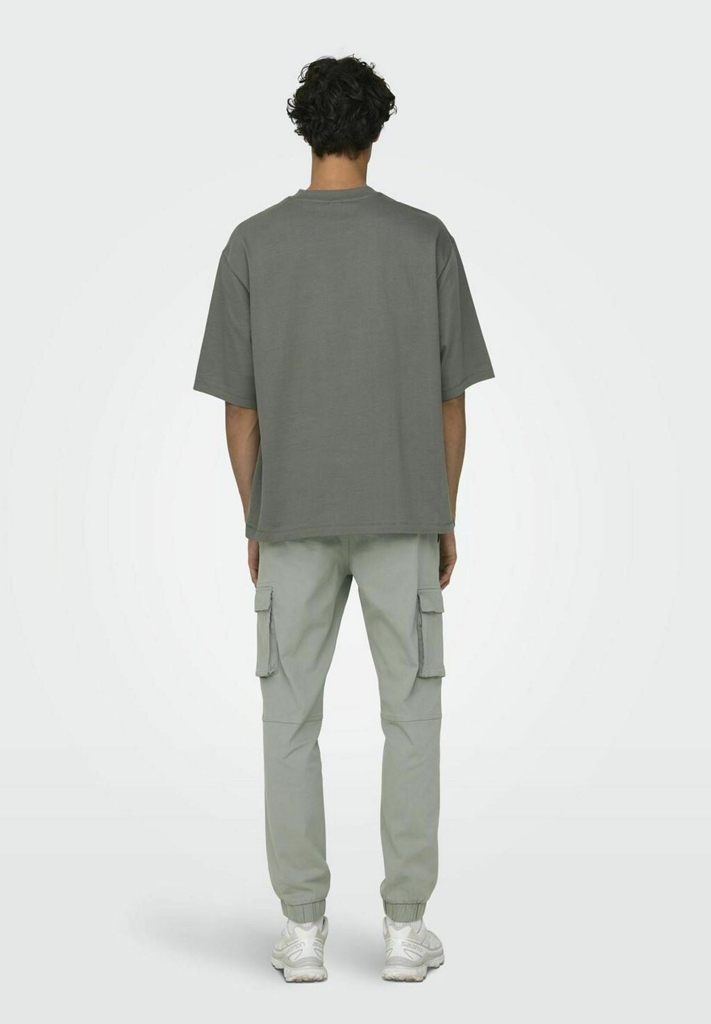 Базовая футболка ONSMILLENIUM Only & Sons, светло-серый
Базовая футболка ONSMILLENIUM Only & Sons, светло-серый