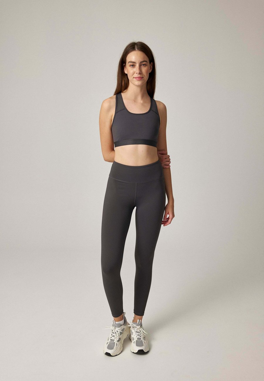 Леггинсы SNOCKS THERMO DAMEN, Grau/Grey
Леггинсы SNOCKS THERMO DAMEN, Grau/Grey