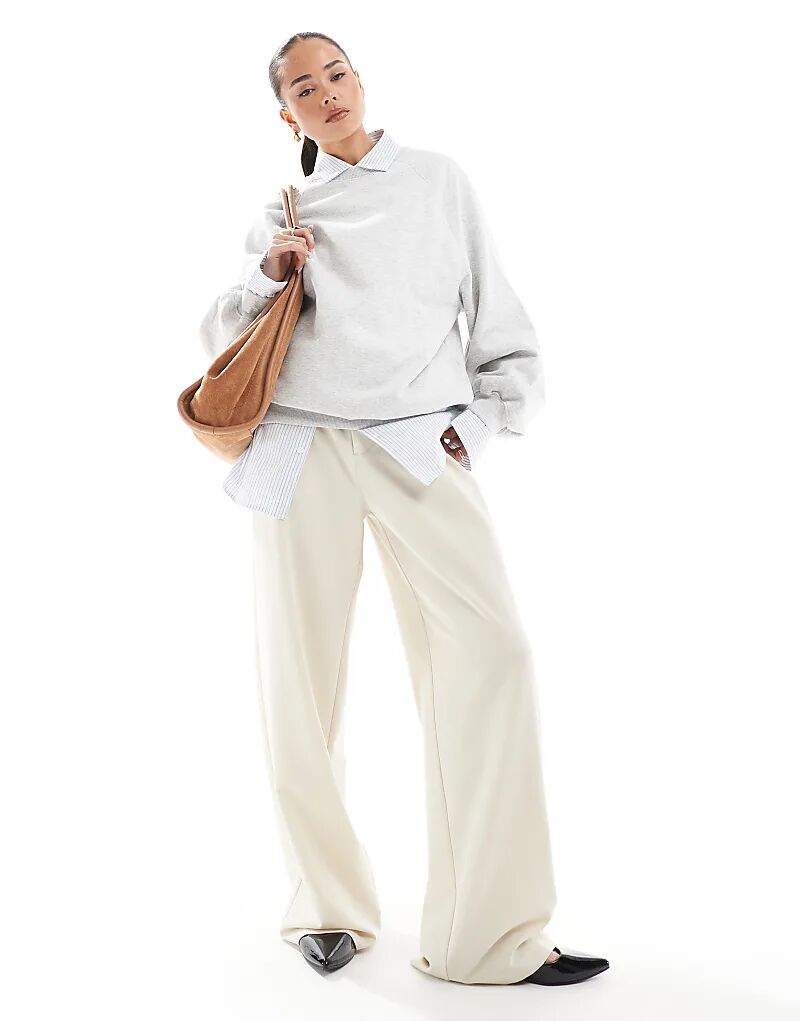 Широкие брюки Pull&Bear цвета экрю
Широкие брюки Pull&Bear цвета экрю