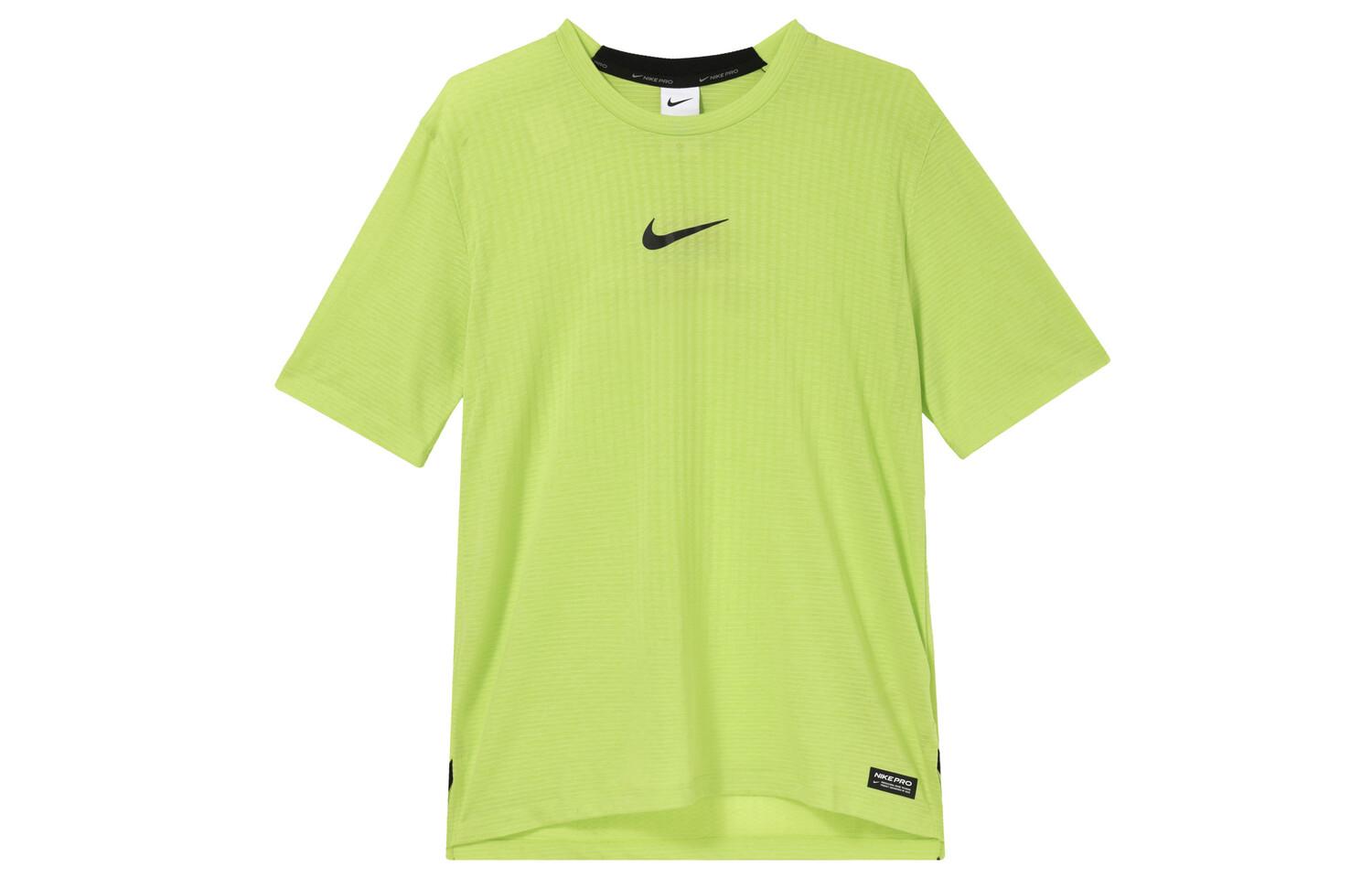Мужская футболка Nike, цвет Atomic Green
Мужская футболка Nike, цвет Atomic Green