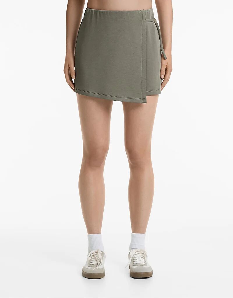 Брюки Oysho Skirt из мягкого модала с пряжкой цвета хаки 
Брюки Oysho Skirt из мягкого модала с пряжкой цвета хаки