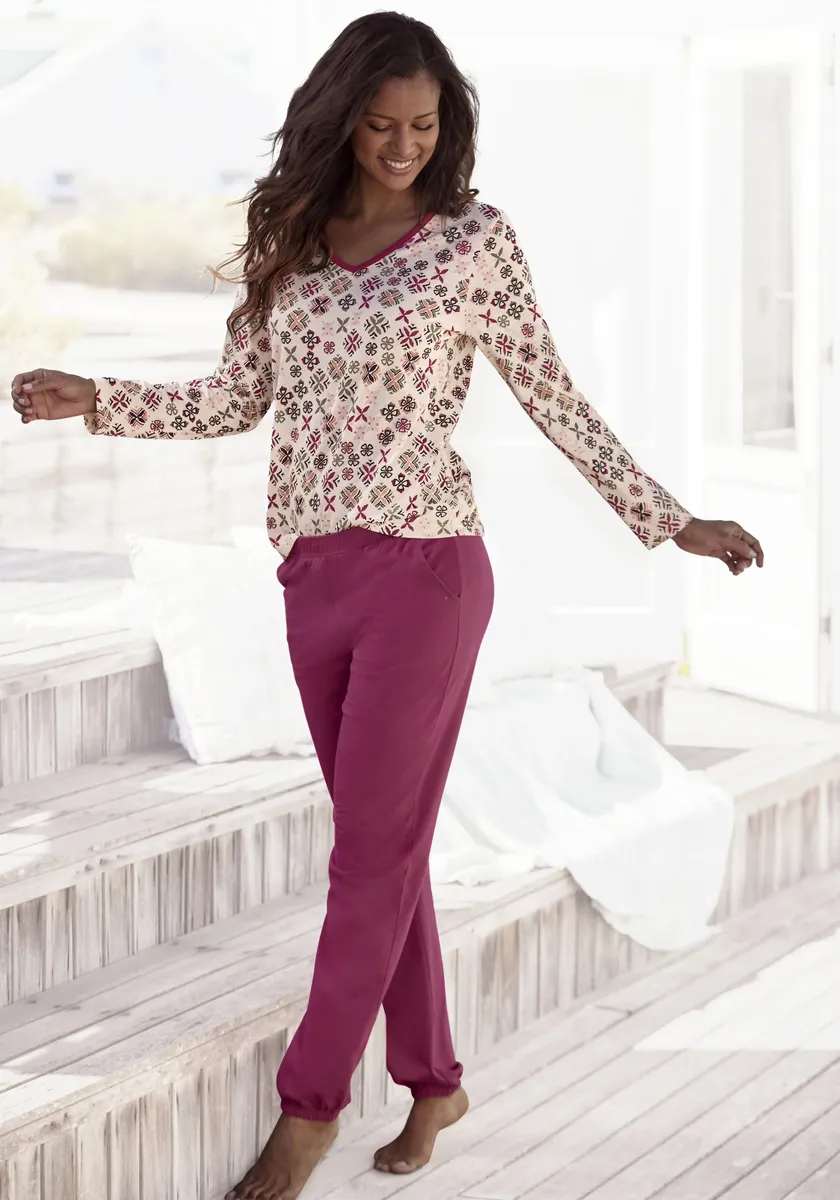 Пижама Vivance Dreams (2 шт.) с графично-цветочным принтом по всей поверхности, бордовый
Пижама Vivance Dreams (2 шт.) с графично-цветочным принтом по всей поверхности, бордовый