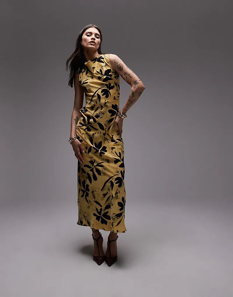 Асимметричное платье Topshop с открытой спиной и принтом листьев цвета пахты
Асимметричное платье Topshop с открытой спиной и принтом листьев цвета пахты