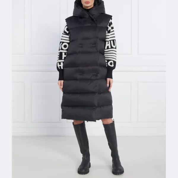 Пуховик без рукавов стандартного кроя John Richmond, черный
Пуховик без рукавов стандартного кроя John Richmond, черный