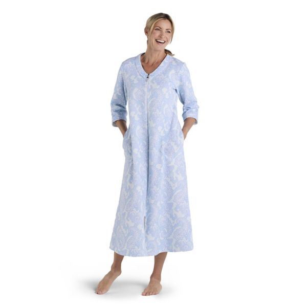 Маленький стеганый длинный халат Miss Elaine Essentials, цвет blue paisley
Маленький стеганый длинный халат Miss Elaine Essentials, цвет blue paisley