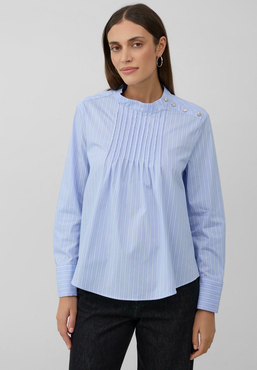 Блуза s.Oliver BLACK LABEL MIT BIESENFALTEN, Arktisblau/Light Blue
Блуза s.Oliver BLACK LABEL MIT BIESENFALTEN, Arktisblau/Light Blue