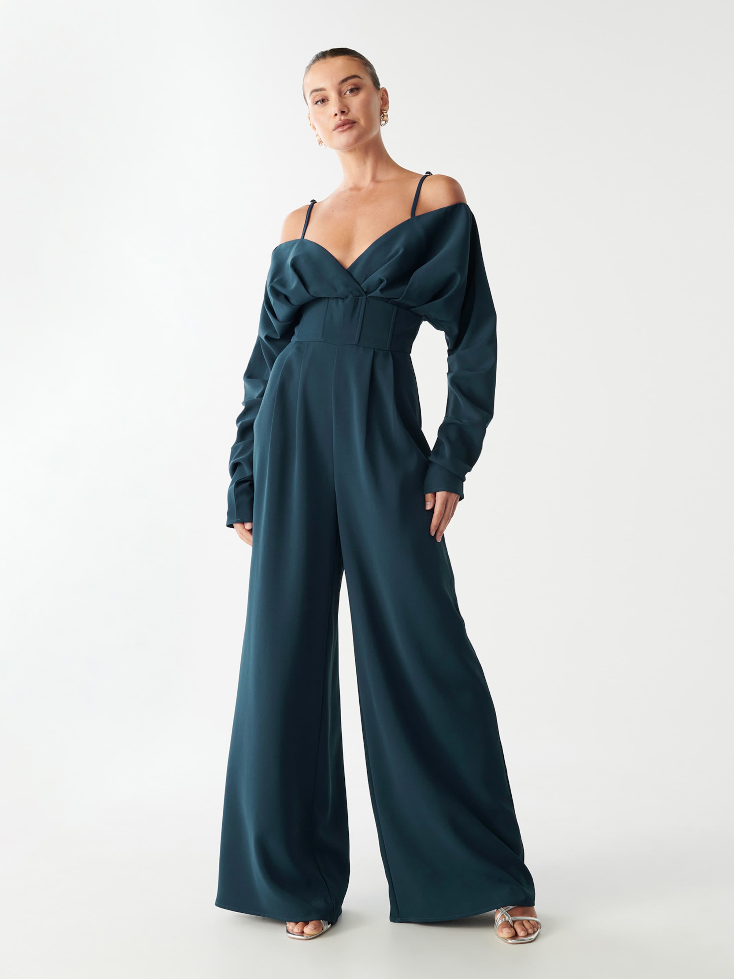 Willa Комбинезон в синем цвете
Willa Комбинезон в синем цвете