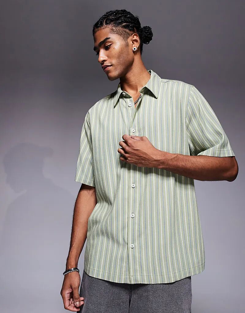 Свободная рубашка в полоску зеленого цвета от ASOS DESIGN
Свободная рубашка в полоску зеленого цвета от ASOS DESIGN