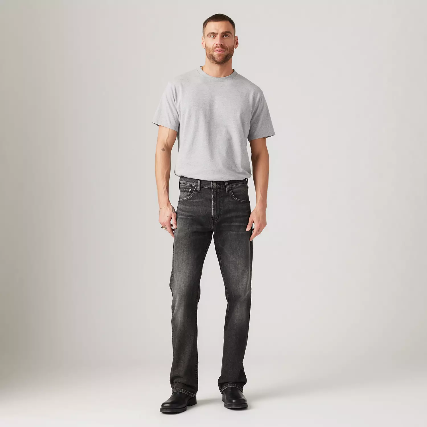 Мужские джинсы 517 bootcut Levi's, черный
Мужские джинсы 517 bootcut Levi's, черный