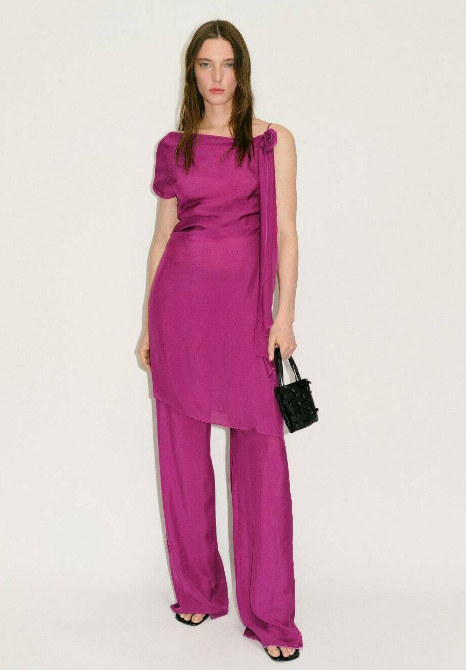 Брюки Mango, фиолетовый
Брюки Mango, фиолетовый