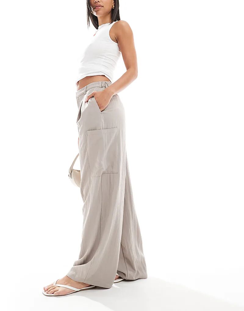 Брюки-бочонки ASOS DESIGN серо-коричневого цвета
Брюки-бочонки ASOS DESIGN серо-коричневого цвета