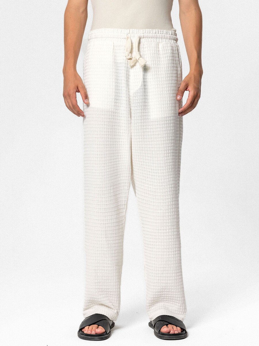 Брюки свободного кроя VAMOS CLO Gardenia, белый
Брюки свободного кроя VAMOS CLO Gardenia, белый