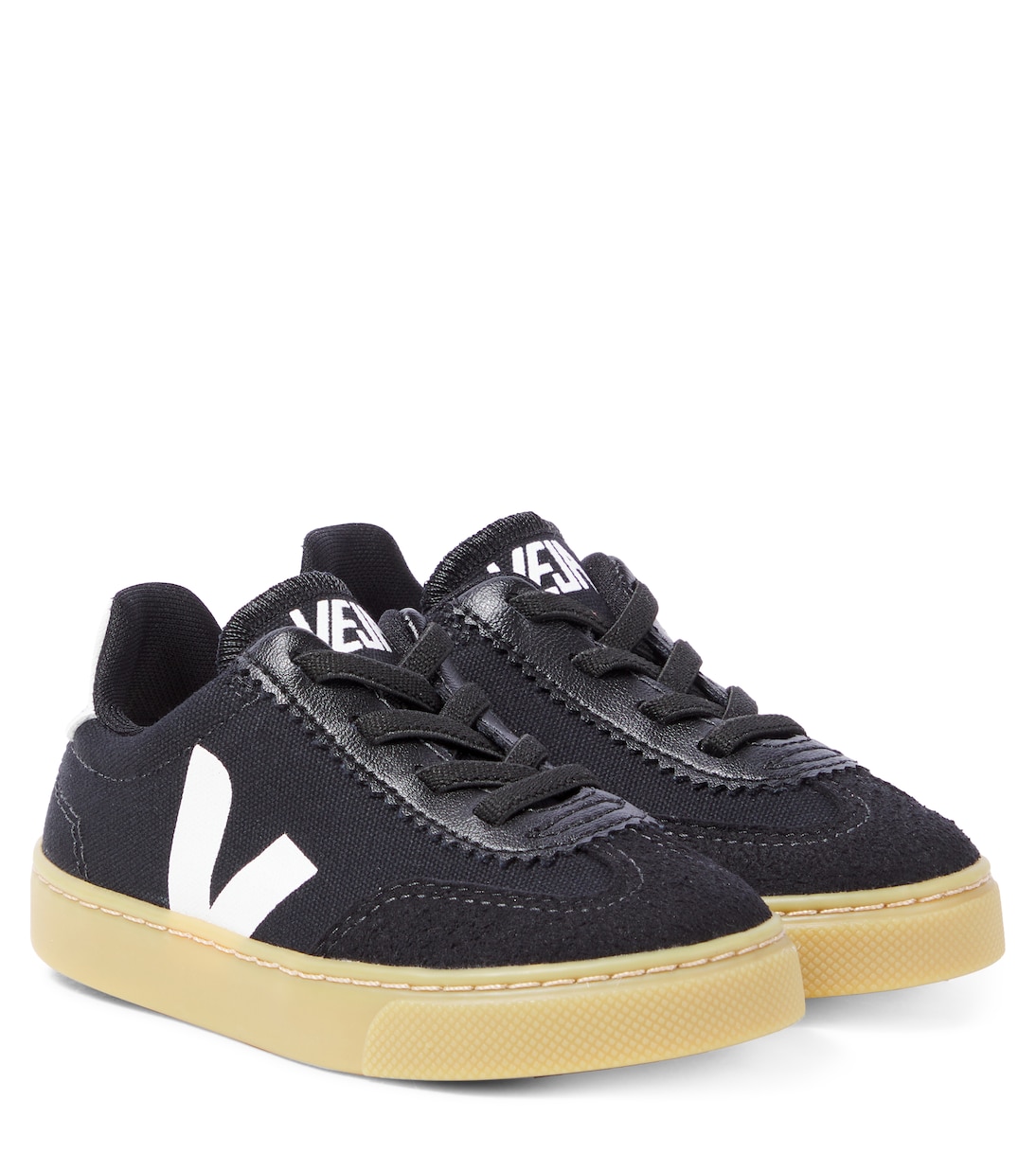 Кроссовки Volly из парусины с замшевой отделкой Veja Kids, Black_White
Кроссовки Volly из парусины с замшевой отделкой Veja Kids, Black_White