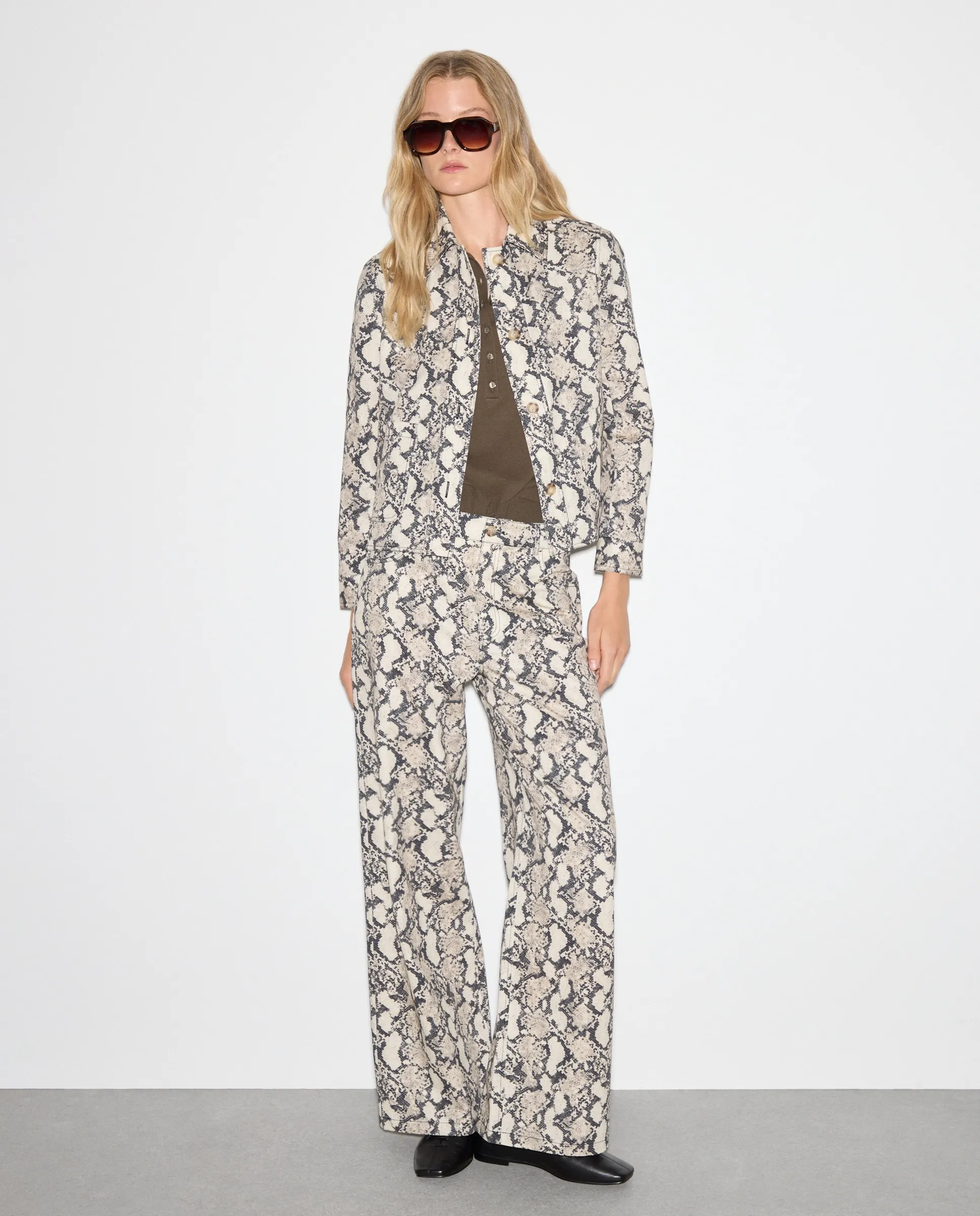 Женские джинсы из хлопка с принтом Woman El Corte Inglés, зеленый
Женские джинсы из хлопка с принтом Woman El Corte Inglés, зеленый