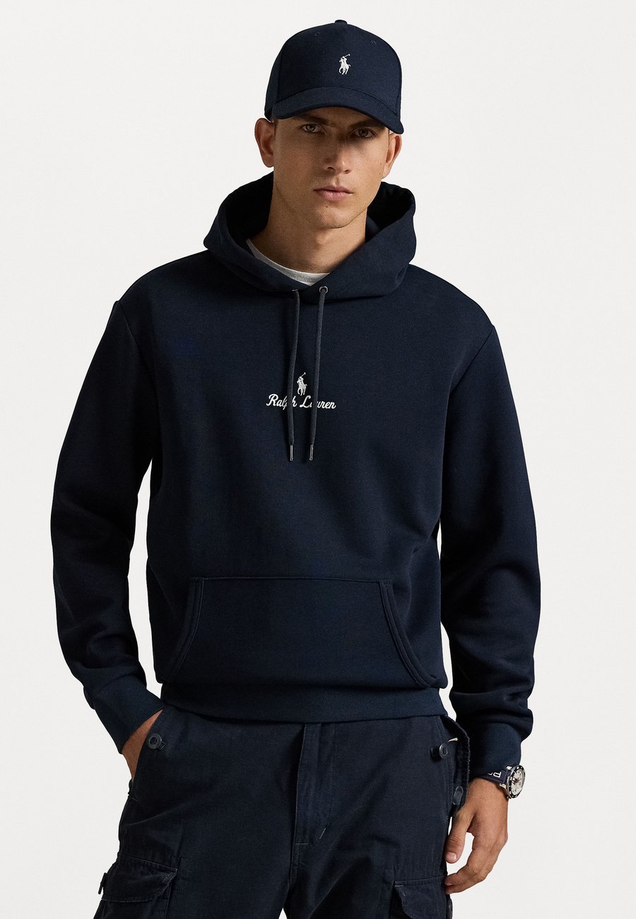 Толстовка Polo Ralph Lauren LOGO DOUBLE-KNIT HOODIE, Aviator Navy/Dark Blue
Толстовка Polo Ralph Lauren LOGO DOUBLE-KNIT HOODIE, Aviator Navy/Dark Blue