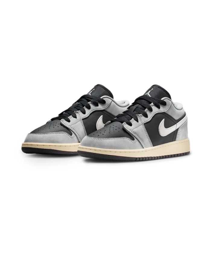 Кроссовки Nike, мультиколор
Кроссовки Nike, мультиколор