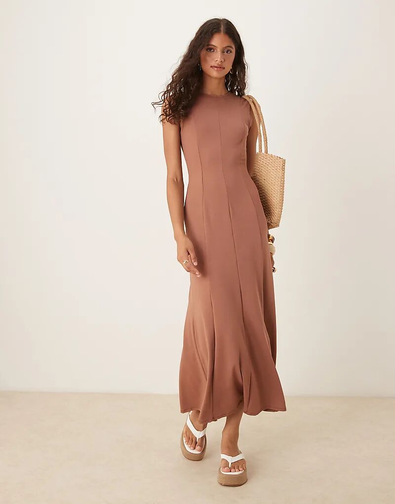 Сарафан миди без рукавов с декоративными швами ASOS DESIGN шоколадного цвета
Сарафан миди без рукавов с декоративными швами ASOS DESIGN шоколадного цвета