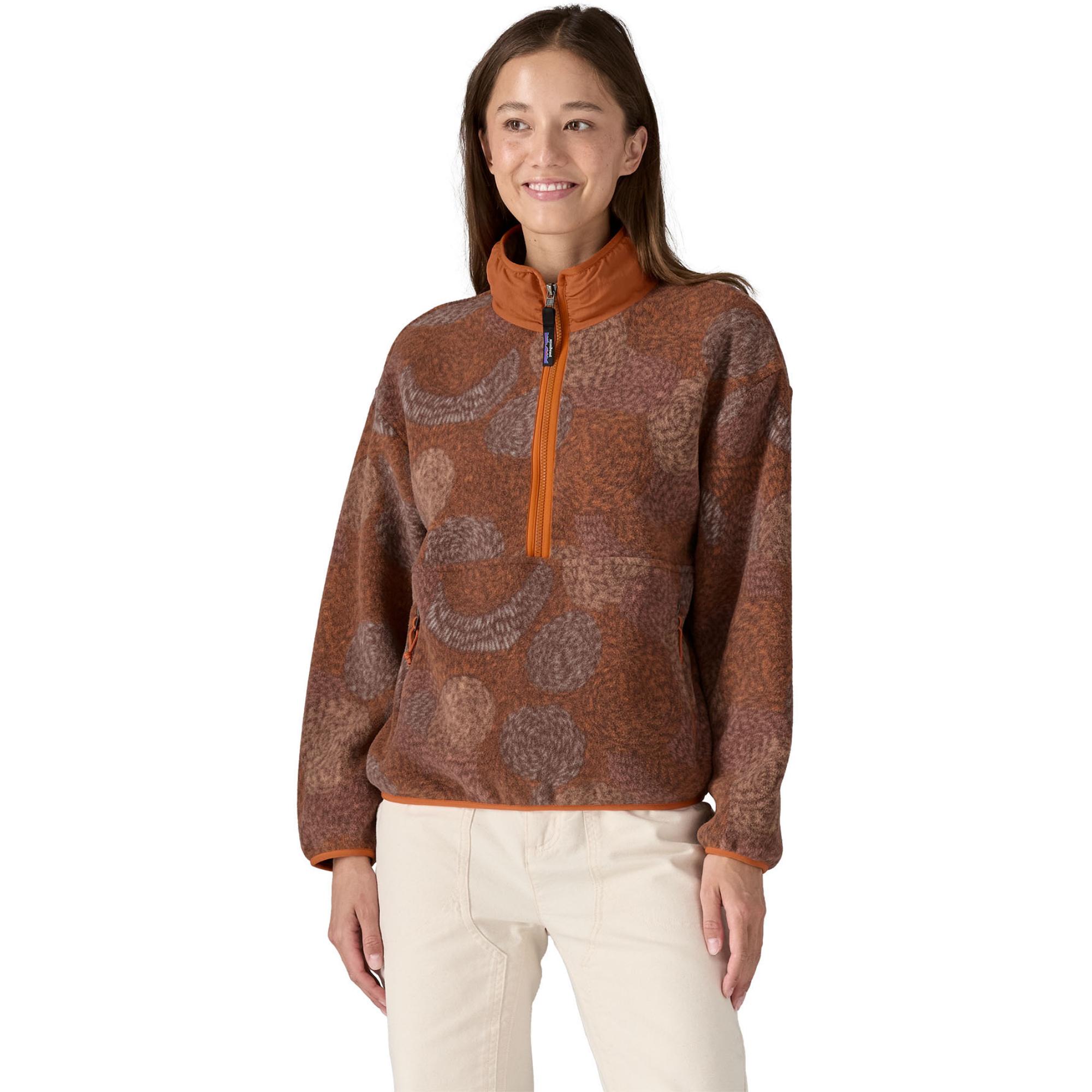 Женский флисовый пуловер Synchilla Marsupial Patagonia, Solar Swirl/Redtail Rust
Женский флисовый пуловер Synchilla Marsupial Patagonia, Solar Swirl/Redtail Rust