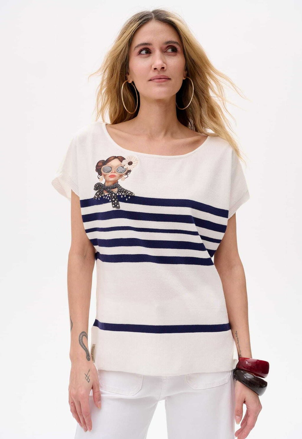 Футболка с принтом SHYLY blue shadow, белый
Футболка с принтом SHYLY blue shadow, белый